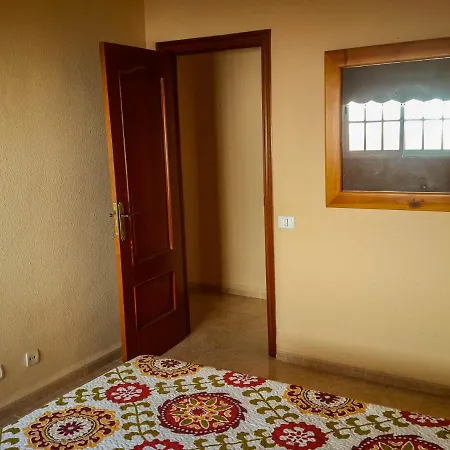 With 2 Bedrooms In Los Gigantes Apartment *